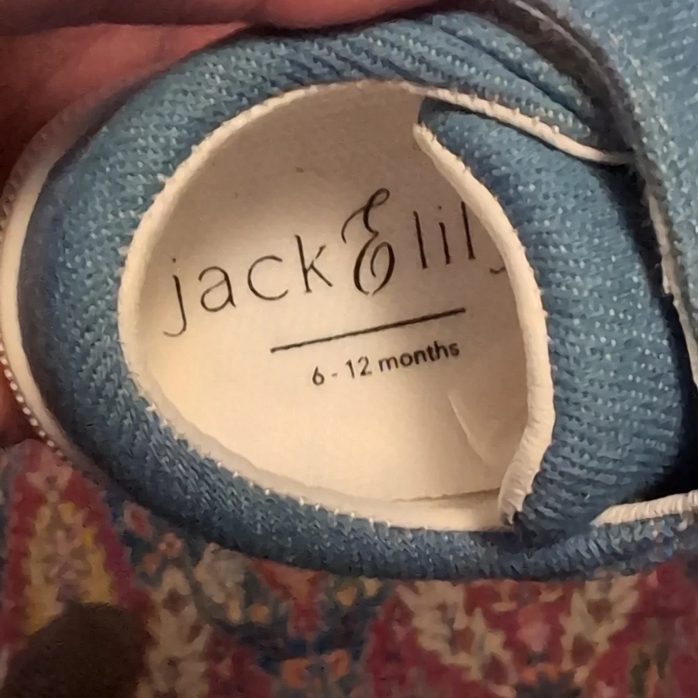 Kids Shoes - Picture 8 of 9